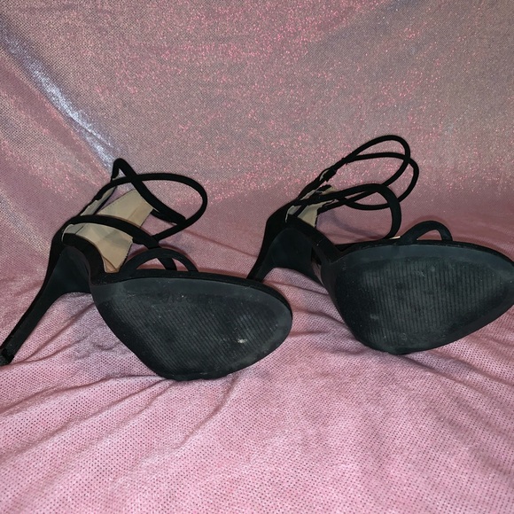 Black strappy heels - Picture 3 of 4